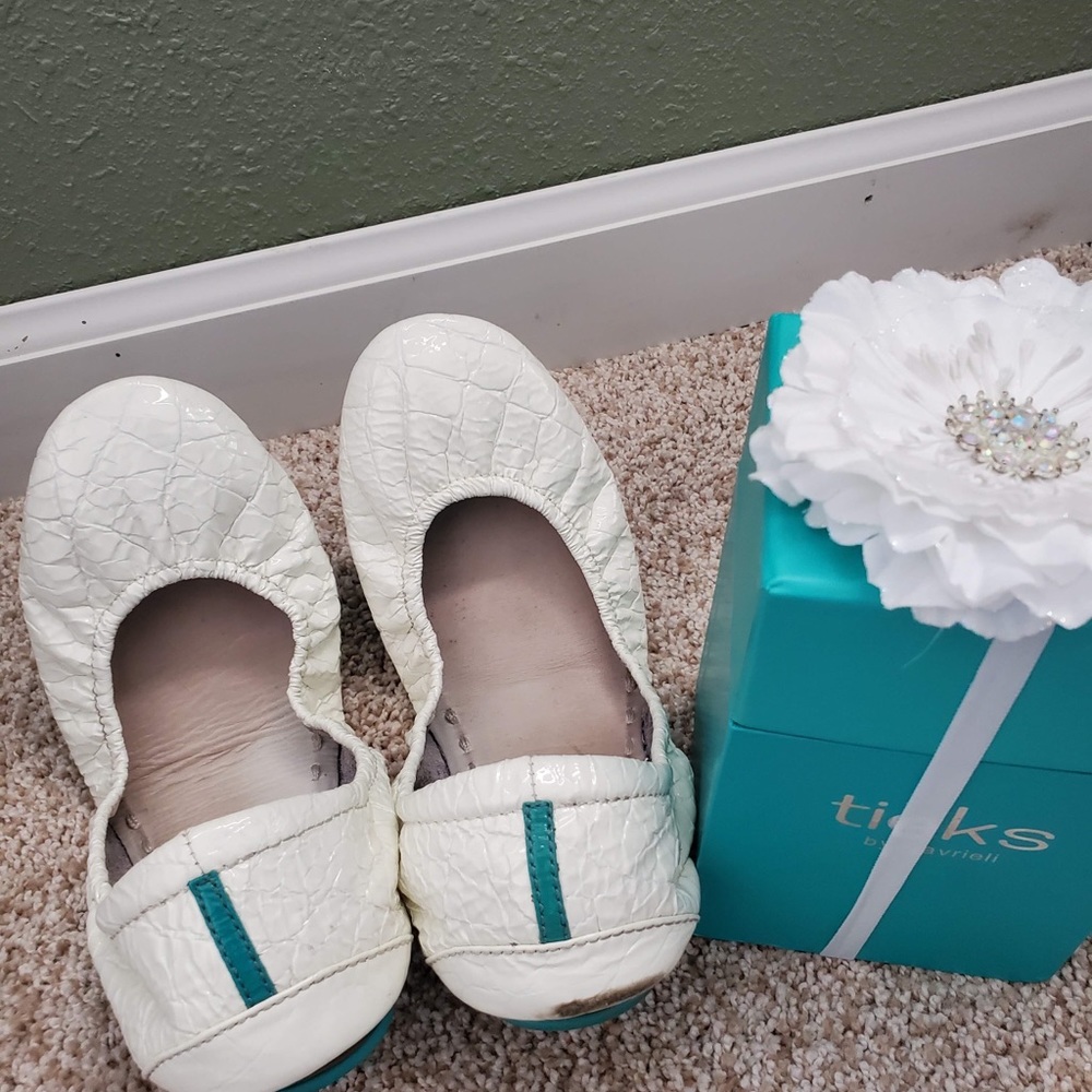 Diamond White Tieks